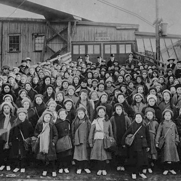 Image for event: Canada's British Home Children and Child Migrants
